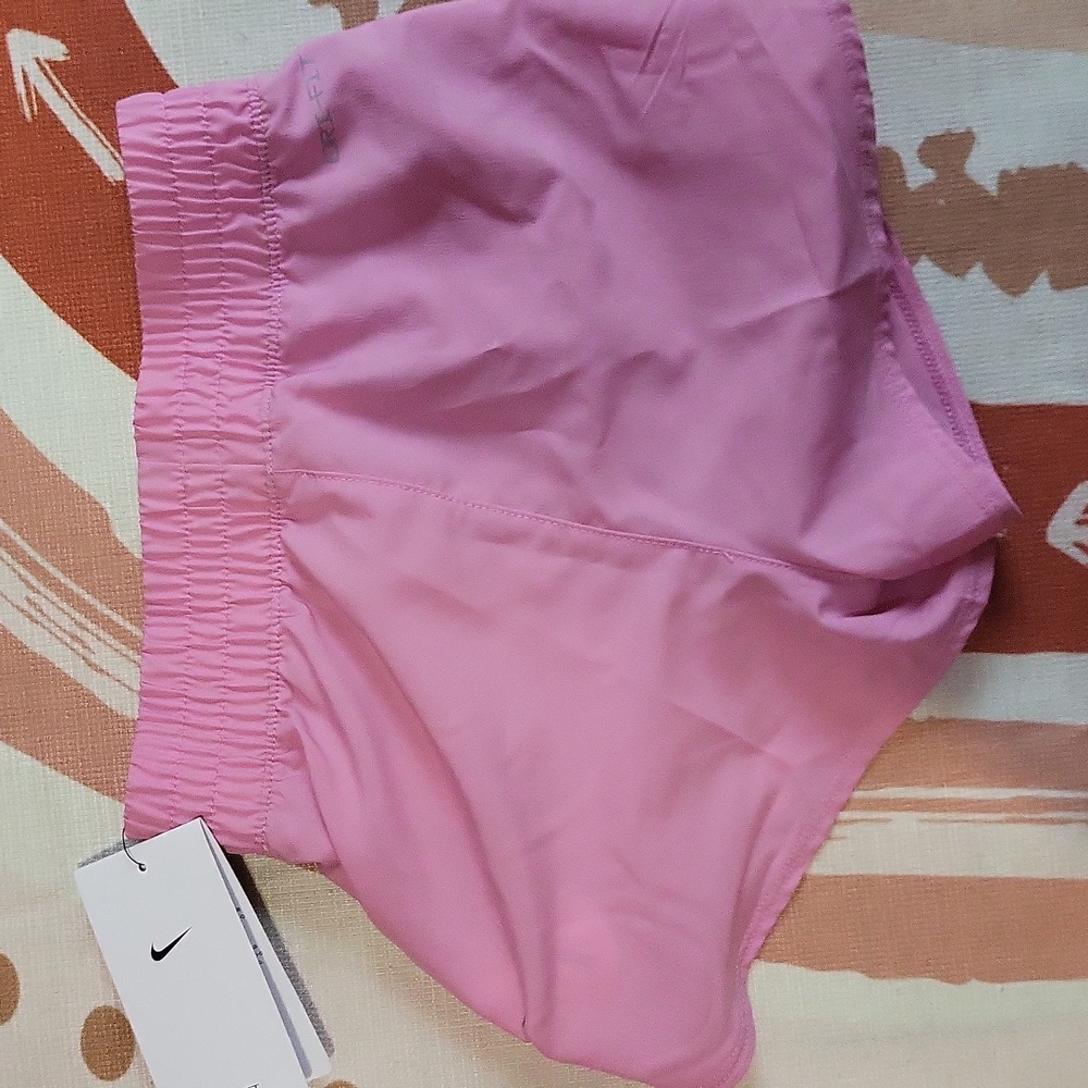 Nike Vibrant Pink Sports Shorts - Picture 2 of 2